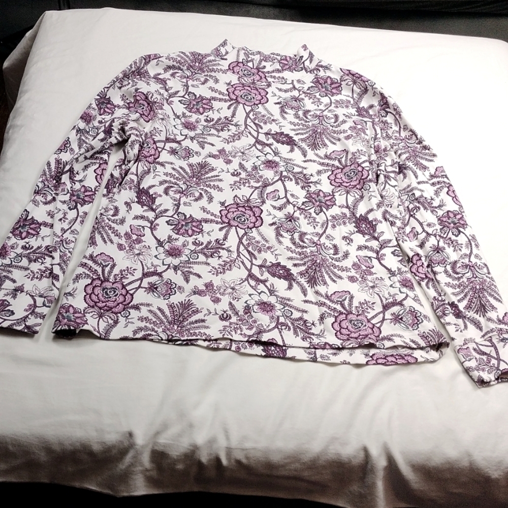 Lands End women's floral turtle neck size large
